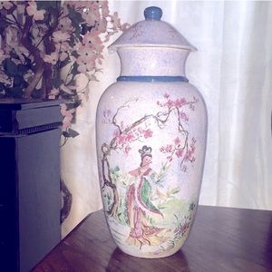 🎉HP🎊Gorgeous Rare Vintage Oriental Girl w/Flute Vase